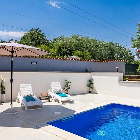 Nature Lovers Retreat - Casa Irena With Pool Feriehus *