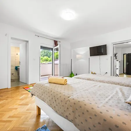 Feriehus Nature Lovers Retreat - Casa Irena With Pool *